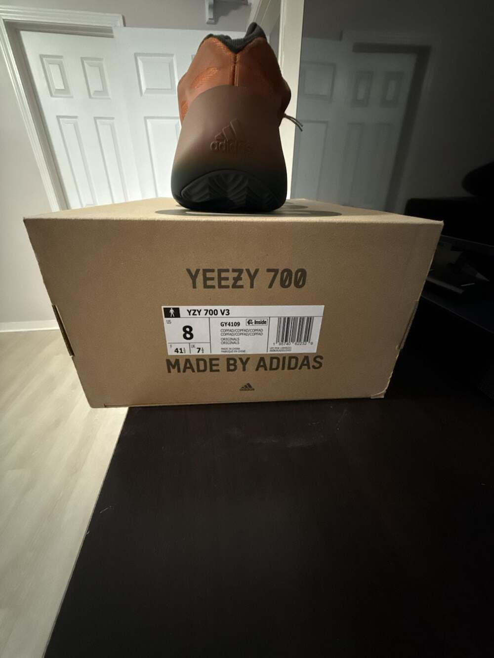 Adidas Yeezy 700 V3 Copper Fade Size 8